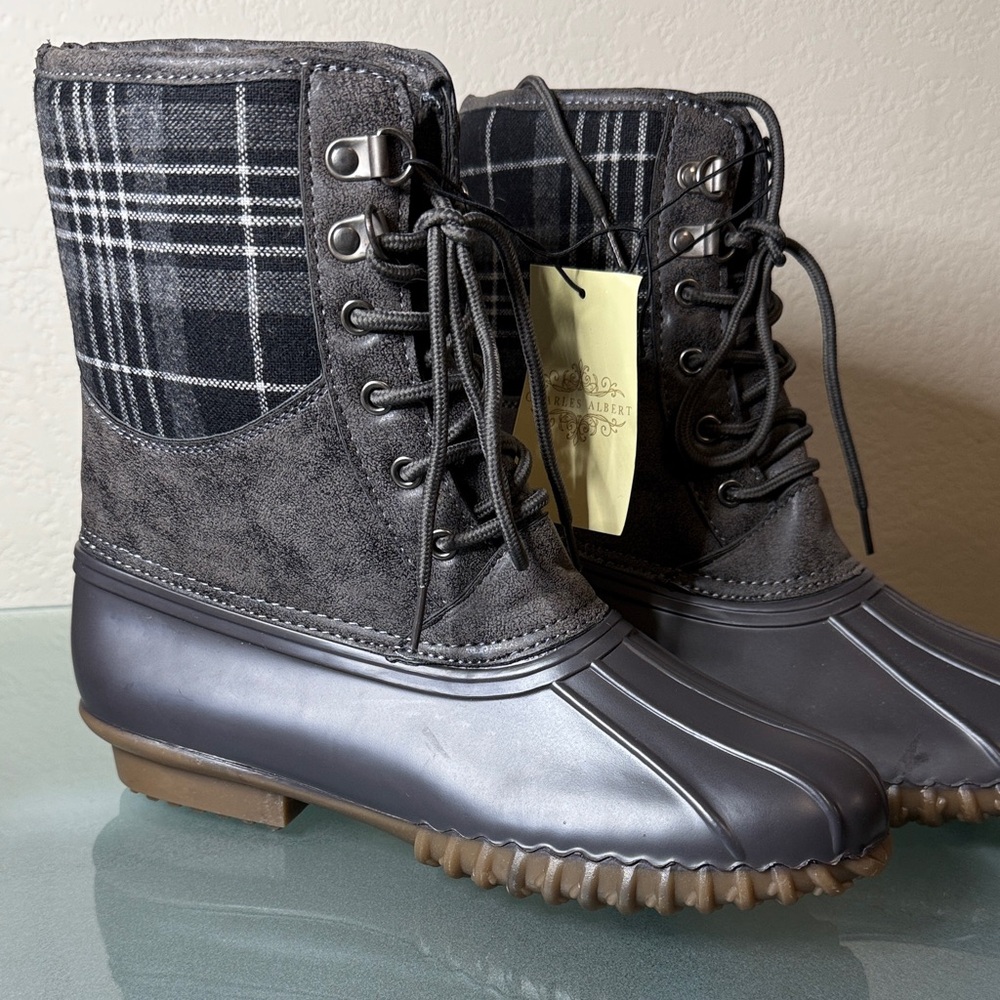 Charles Albert Black and Gray Winter Boots